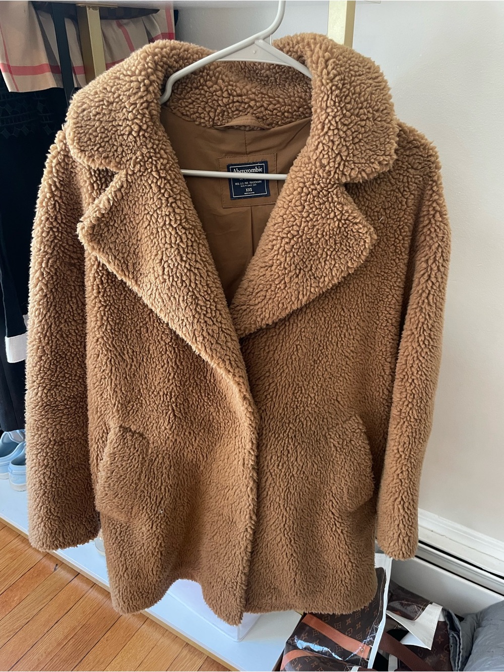 Abercrombie & Fitch Plush Teddy Jacket in Camel Brown